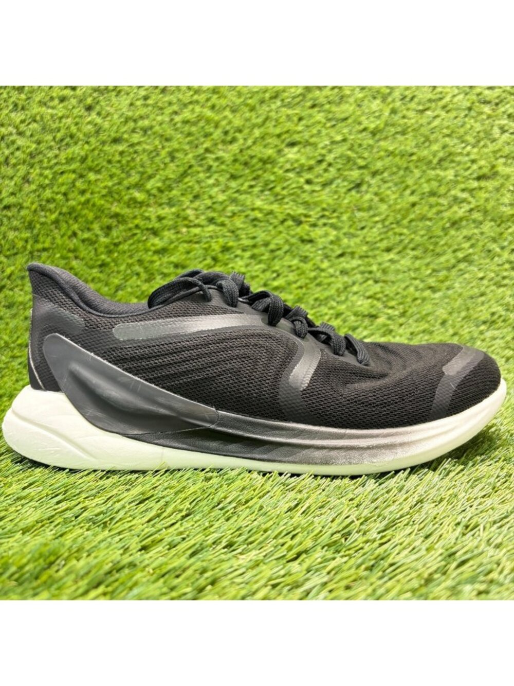 Lululemon Blissfeel 2 Womens Size 8.5 Black Athletic Running Shoes Sneakers